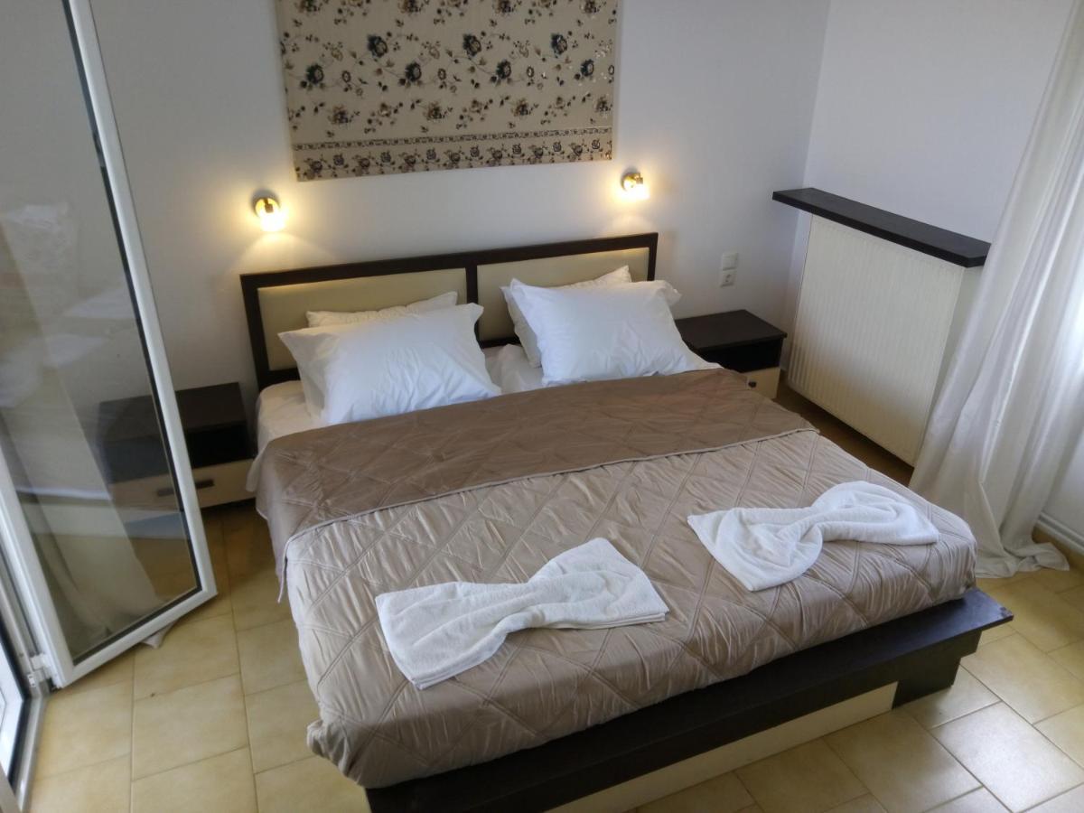 Thea Apartment Agia Marina  Ngoại thất bức ảnh