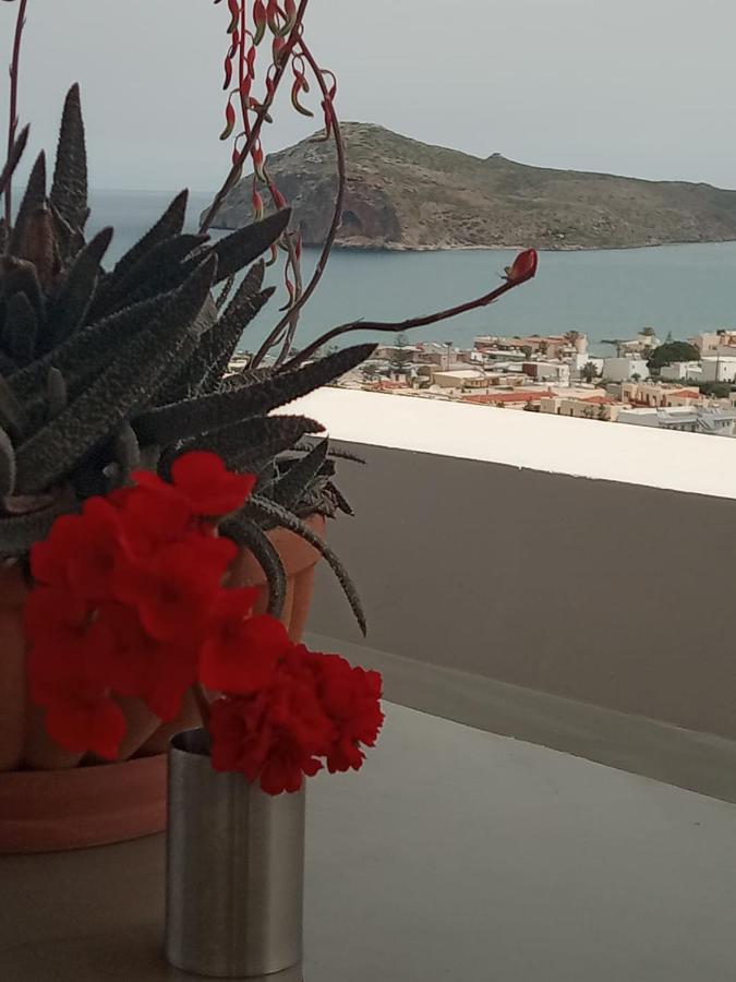 Thea Apartment Agia Marina  Ngoại thất bức ảnh