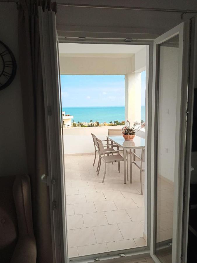 Thea Apartment Agia Marina  Ngoại thất bức ảnh