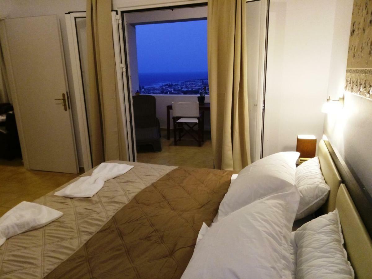 Thea Apartment Agia Marina  Ngoại thất bức ảnh