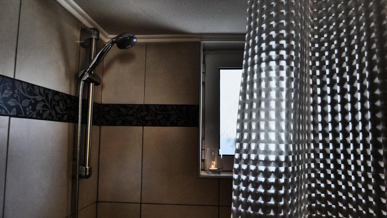 Thea Apartment Agia Marina  Ngoại thất bức ảnh